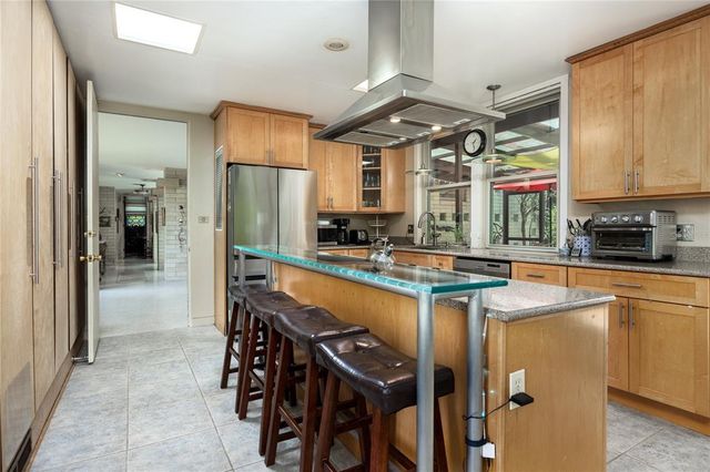 2010 NW 32ND TERRACE, Gainesville, FL 32605