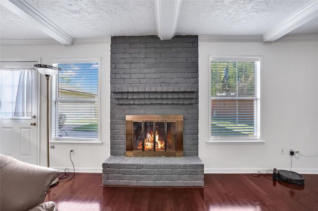 9722 Kindletree Drive, Houston, TX 77040