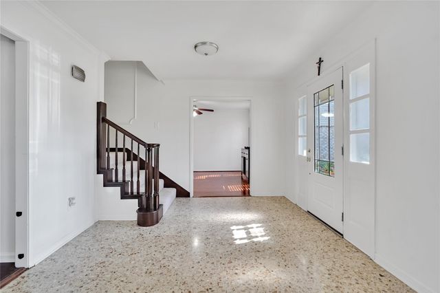 9722 Kindletree Drive, Houston, TX 77040