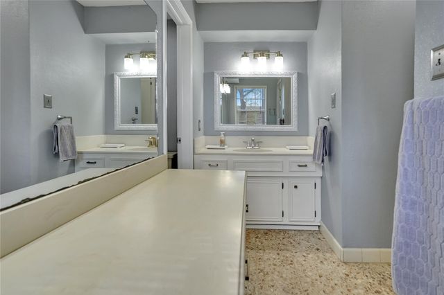 9722 Kindletree Drive, Houston, TX 77040