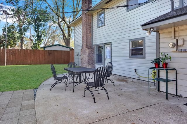 9722 Kindletree Drive, Houston, TX 77040