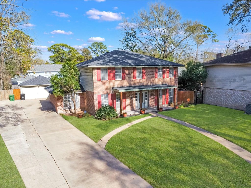 9722 Kindletree Drive, Houston, TX 77040