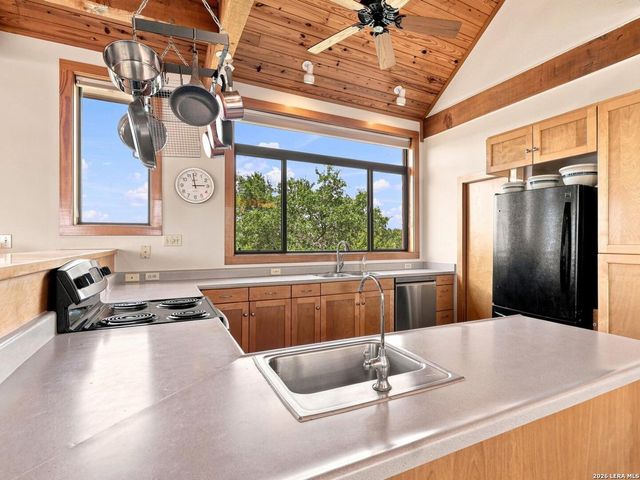 26315 QUAIL GROVE LN, Boerne, TX 78006