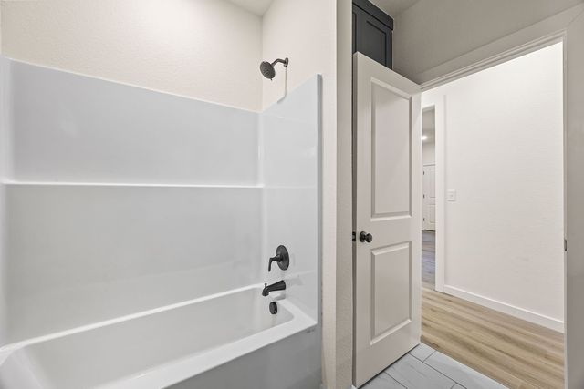 1 Yarrow Lane, Bella Vista, AR 72715