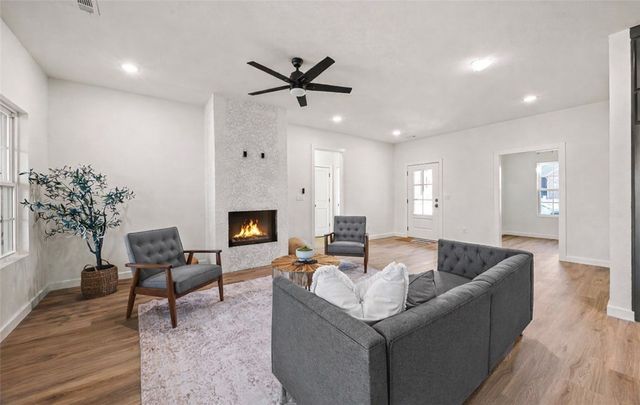 1 Yarrow Lane, Bella Vista, AR 72715