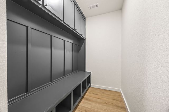 1 Yarrow Lane, Bella Vista, AR 72715