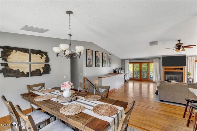 105 Wilrose Lane, Troy, NY 12180