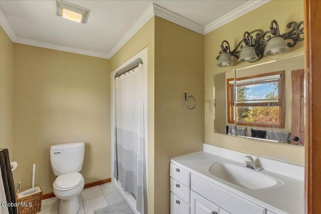 105 Wilrose Lane, Troy, NY 12180