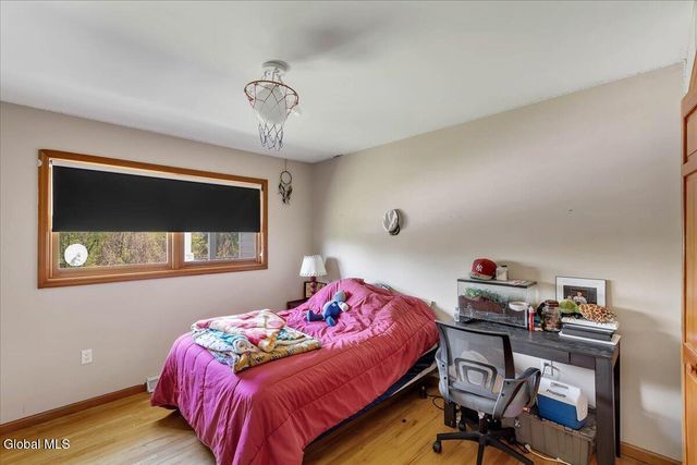 105 Wilrose Lane, Troy, NY 12180