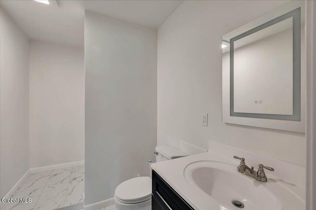 105 Wilrose Lane, Troy, NY 12180