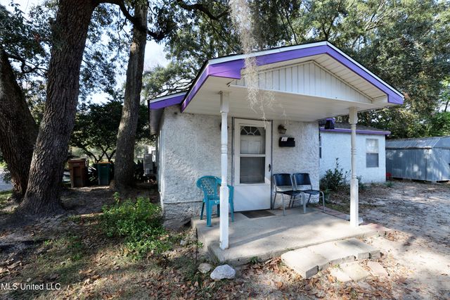 1229 Kensington Drive, Biloxi, MS 39530