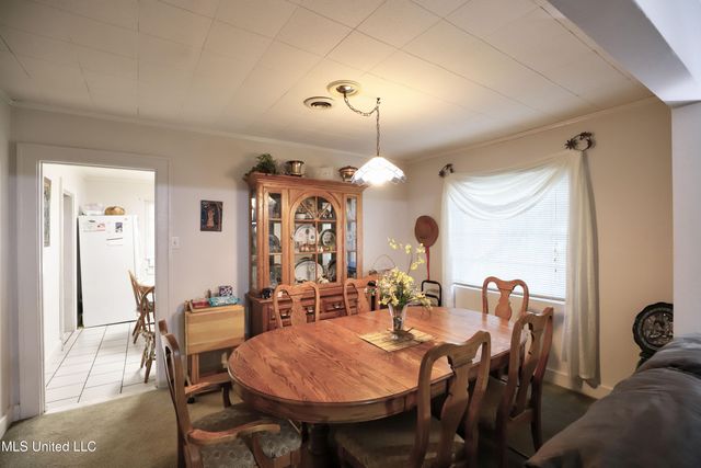 1229 Kensington Drive, Biloxi, MS 39530