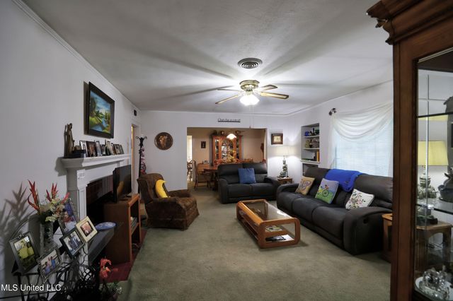 1229 Kensington Drive, Biloxi, MS 39530