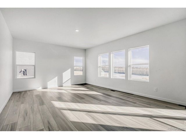 297 Mia Ln, Johnstown, CO 80534