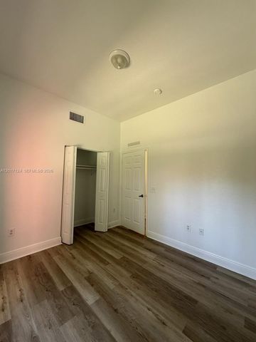 3335 Palomino Dr 311-3, Davie, FL 33024