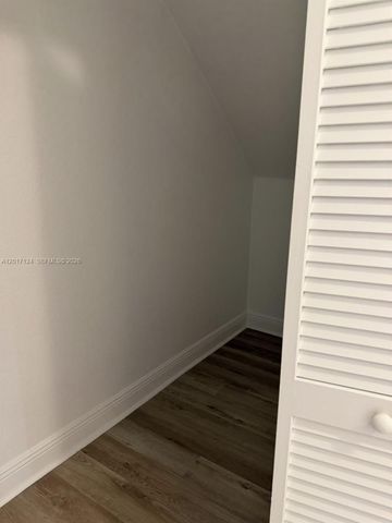 3335 Palomino Dr 311-3, Davie, FL 33024