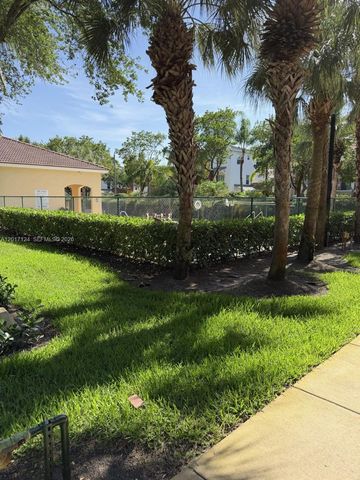 3335 Palomino Dr 311-3, Davie, FL 33024
