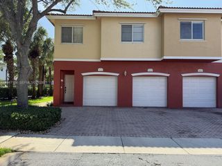 3335 Palomino Dr 311-3, Davie, FL 33024
