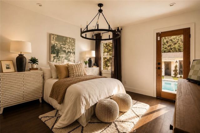 616 Lillian Way, Los Angeles, CA 90004