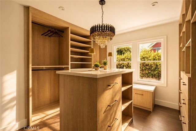 616 Lillian Way, Los Angeles, CA 90004