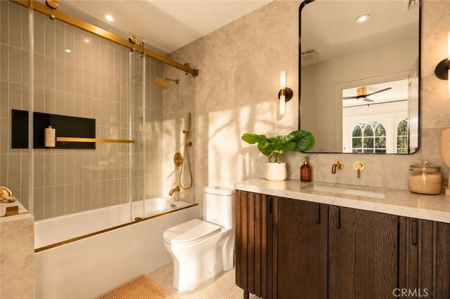 616 Lillian Way, Los Angeles, CA 90004