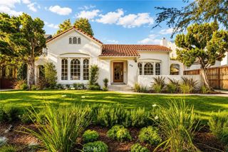 616 Lillian Way, Los Angeles, CA 90004