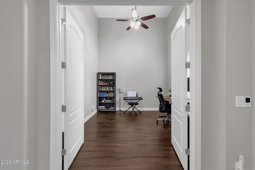 Image 11 of property listing at 3310 E AZALEA Drive, Chandler, AZ 85286