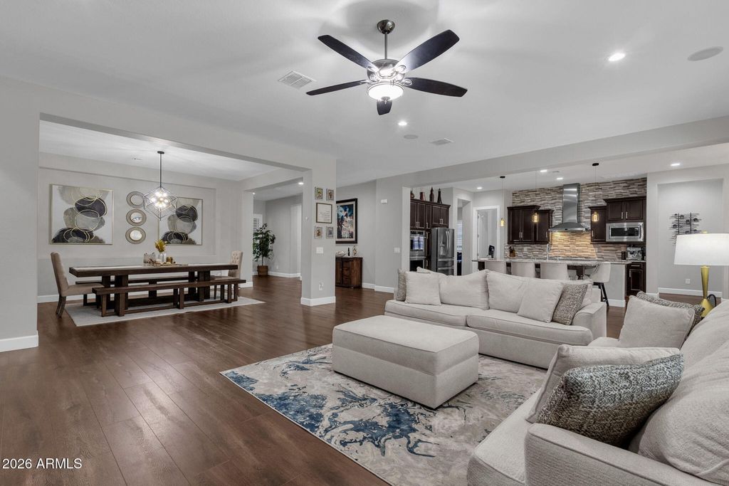 Image 18 of property listing at 3310 E AZALEA Drive, Chandler, AZ 85286