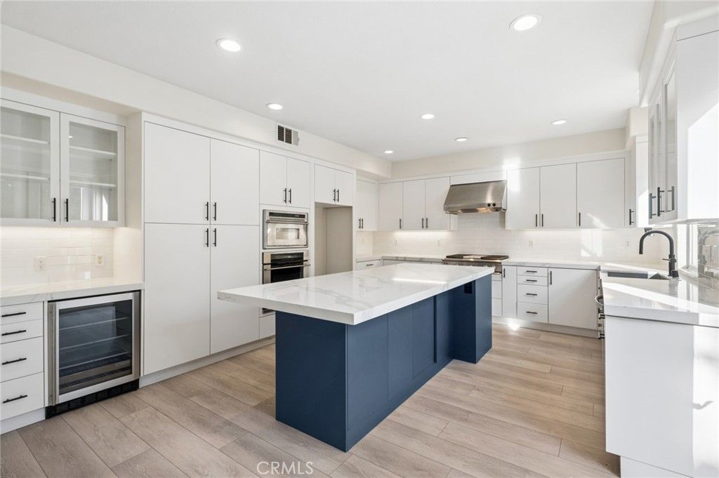 Image 2 of property listing at 62 Logan, Irvine, CA 92620