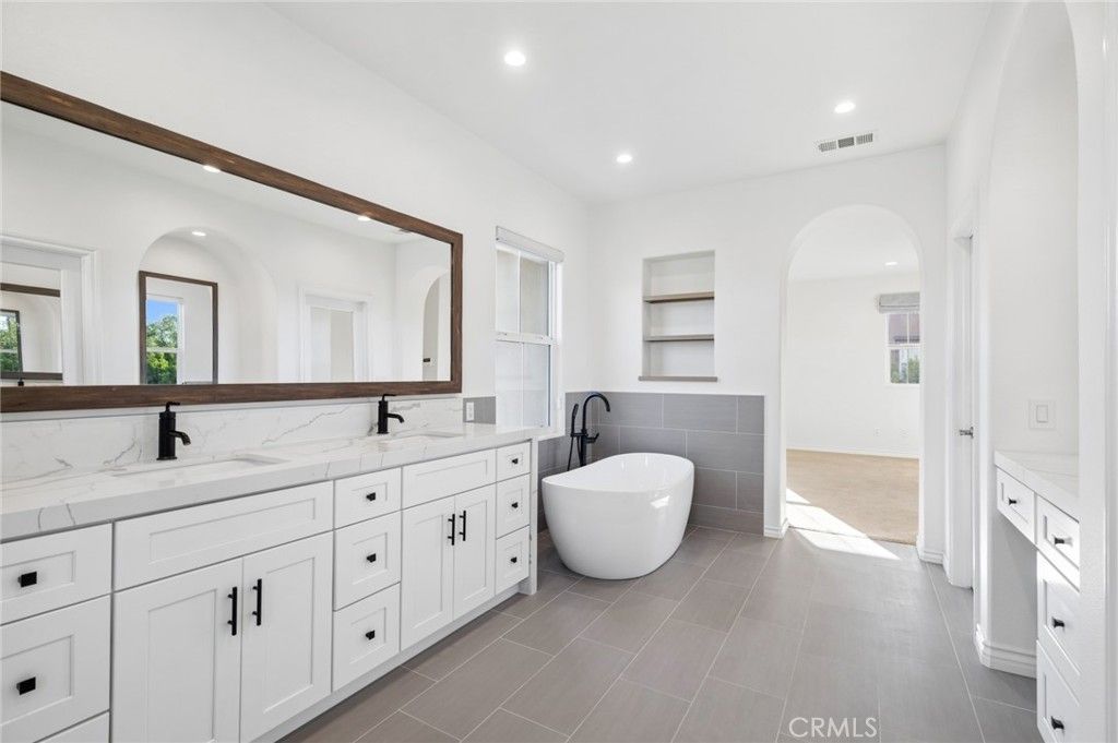 Image 30 of property listing at 62 Logan, Irvine, CA 92620