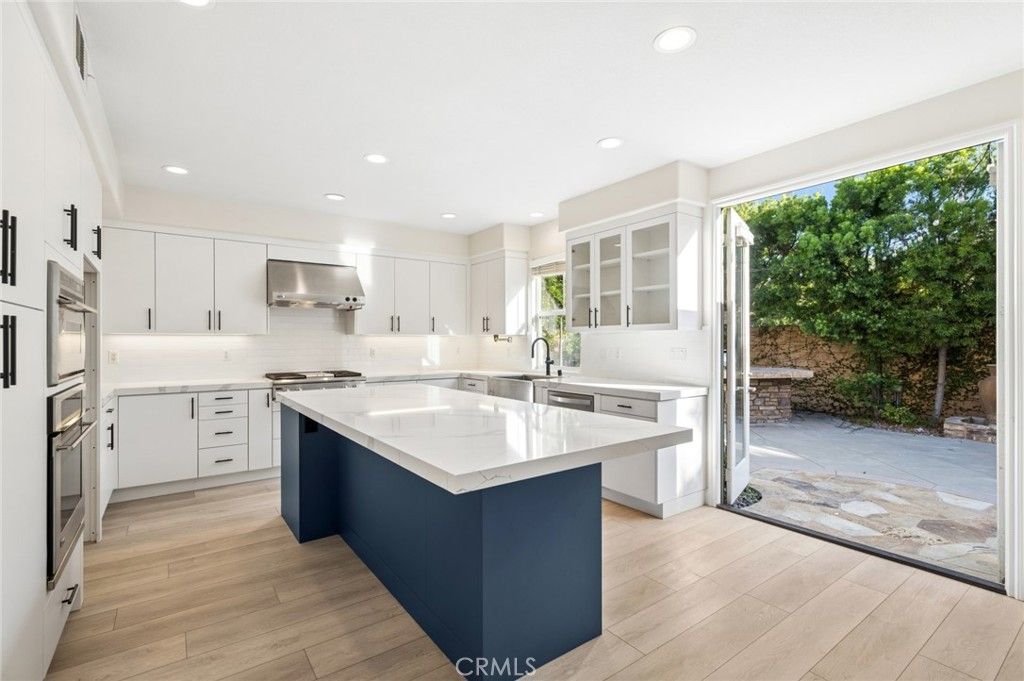 Image 8 of property listing at 62 Logan, Irvine, CA 92620