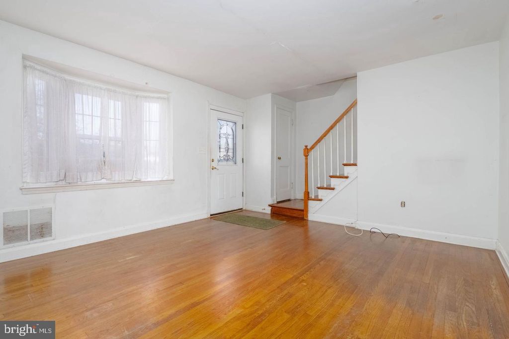 Image 8 of property listing at 1235 WALKER AVE, Baltimore, MD 21239