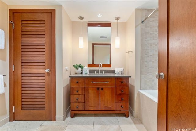 92-104 Waialii Place O-422, Kapolei, HI 96707