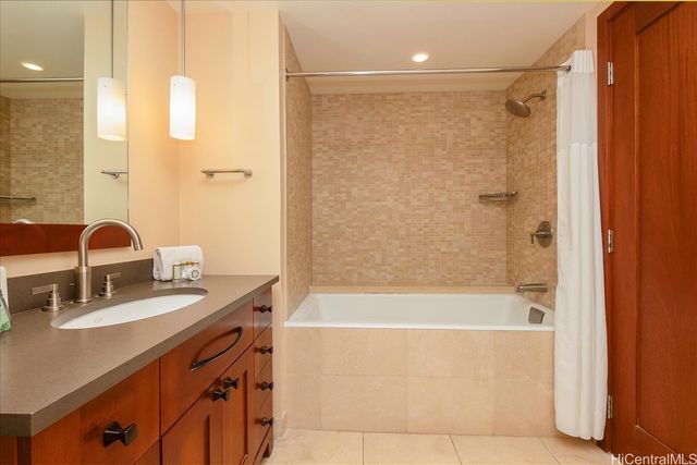 92-104 Waialii Place O-422, Kapolei, HI 96707