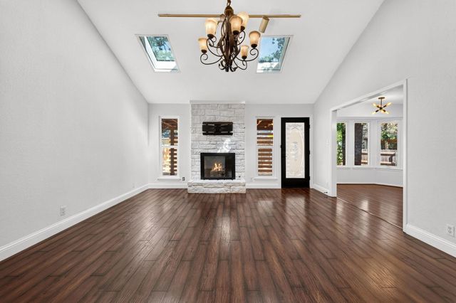 1804 Stagecoach TRL, Round Rock, TX 78681