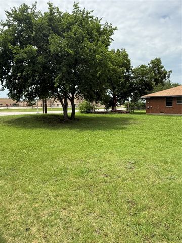 116 N N. Anthony Street, Anna, TX 75409