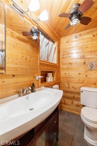 23348 Outlook, Crestline, CA 92325