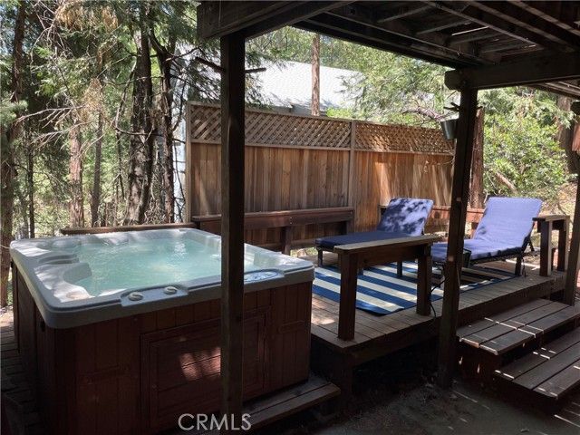 23348 Outlook, Crestline, CA 92325
