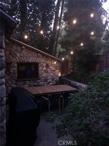 23348 Outlook, Crestline, CA 92325