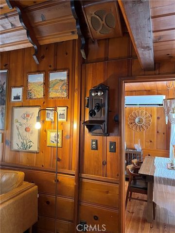 23348 Outlook, Crestline, CA 92325