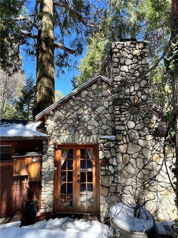 23348 Outlook, Crestline, CA 92325