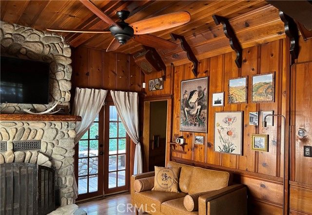 23348 Outlook, Crestline, CA 92325