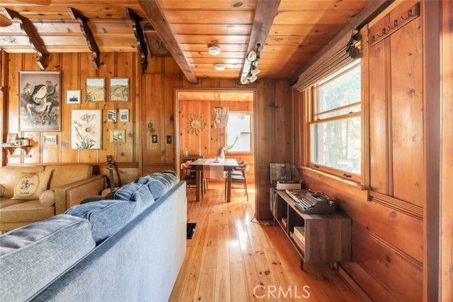 23348 Outlook, Crestline, CA 92325