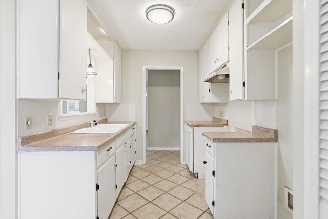 809 Maryland DR, Austin, TX 78758