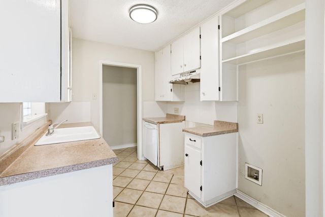 809 Maryland DR, Austin, TX 78758