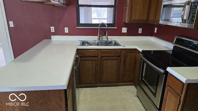 7414 Trestle Way Circle, Indianapolis, IN 46256