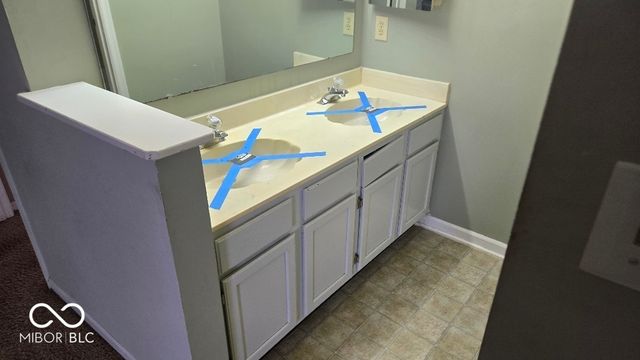 7414 Trestle Way Circle, Indianapolis, IN 46256