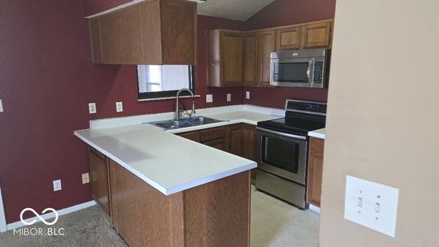 7414 Trestle Way Circle, Indianapolis, IN 46256