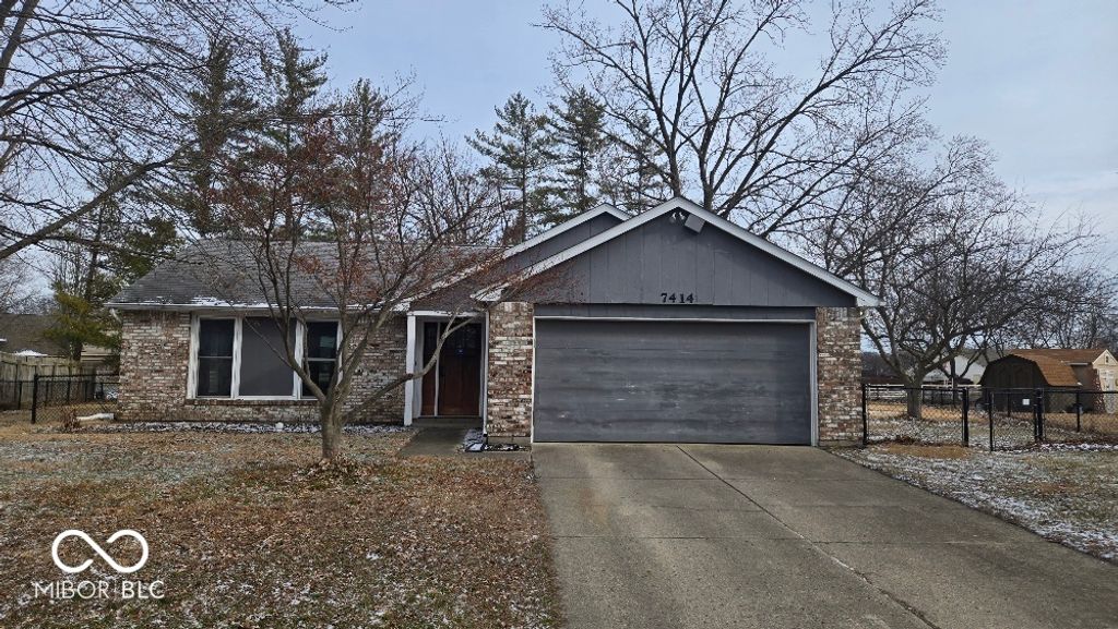 7414 Trestle Way Circle, Indianapolis, IN 46256