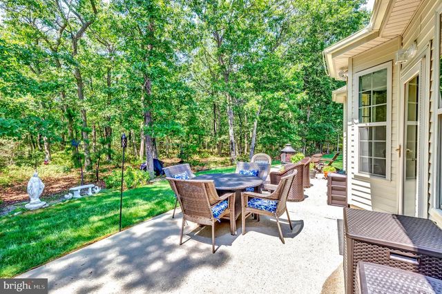 43 WESTPORT DR, Barnegat, NJ 08005